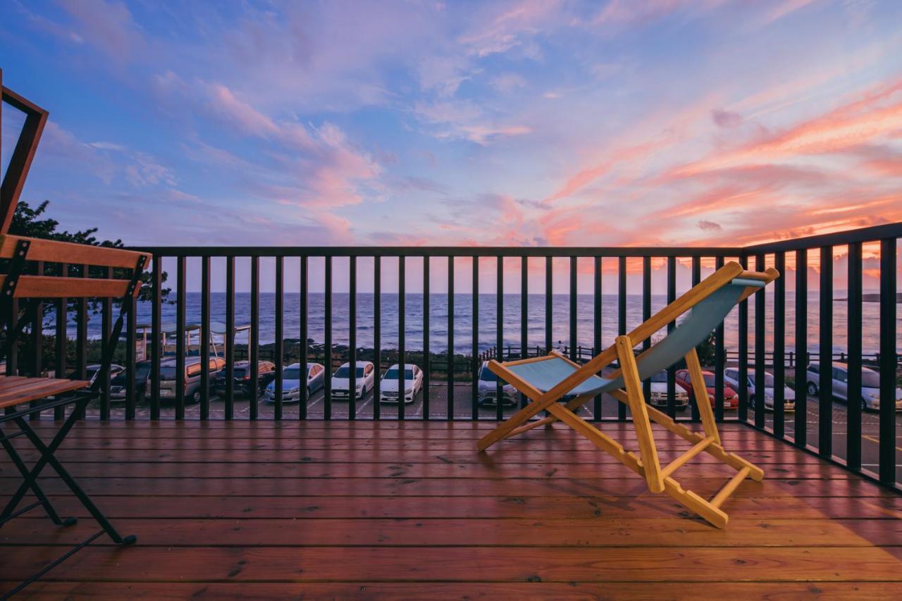 Chuanfanrock Haku Beach Days Inn Cape Eluanbi Extérieur photo